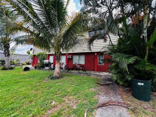 2655 SE Carroll St # 8, Stuart FL 34997