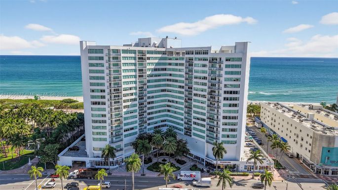 7135 Collins Ave # 705, Miami Beach FL 33141