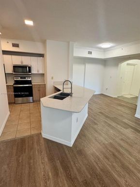 9172 Collins Ave # 212, Surfside FL 33154