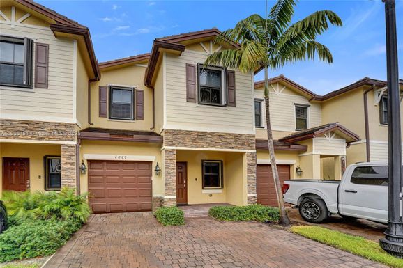 4679 Brumby Ter, Davie FL 33314