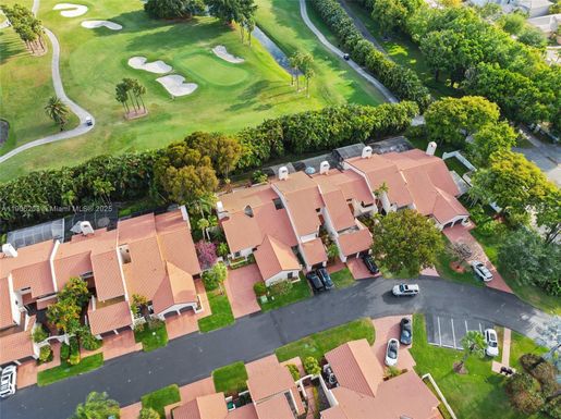 9341 NW 50th Doral Cir, Doral FL 33178