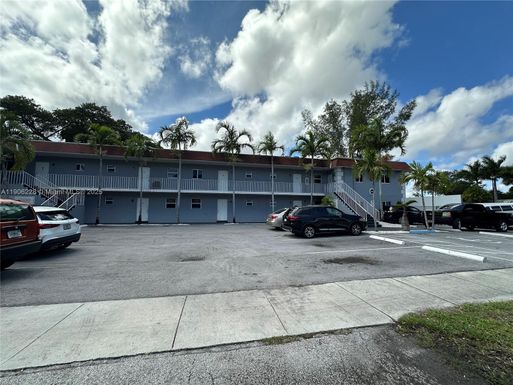 3901 NW 9th Ave # 14, Deerfield Beach FL 33064