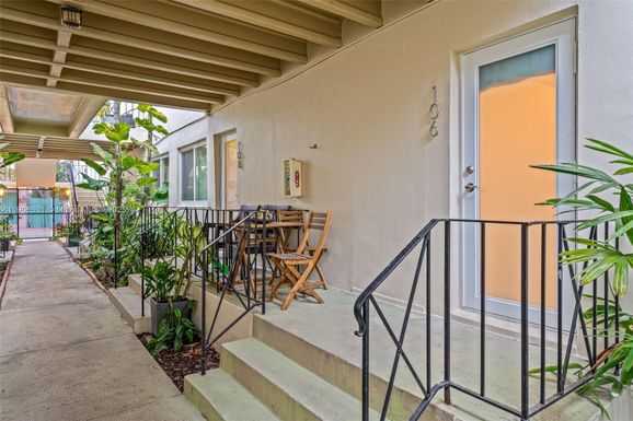 900 Meridian Ave # 106, Miami Beach FL 33139