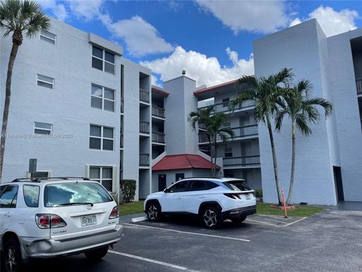9460 Live Oak Pl # 106, Davie FL 33324