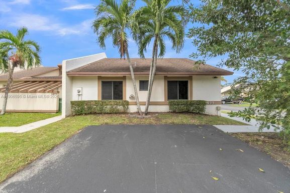 1499 Yellowthroat St # 1499, Homestead FL 33035