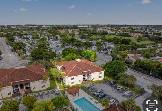 680 W Park Dr # 106, Miami FL 33172