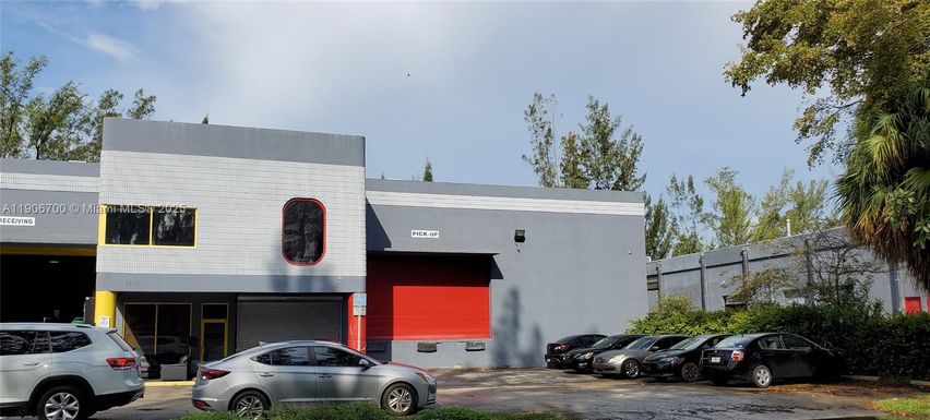 1910 NW 96th Ave, Doral FL 33172