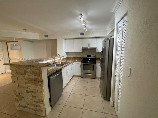 4856 N State Road 7 # 1104, Coconut Creek FL 33073