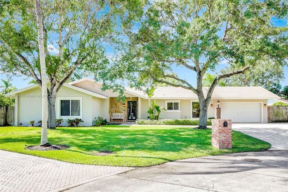 11350 SW 127th St, Miami FL 33176