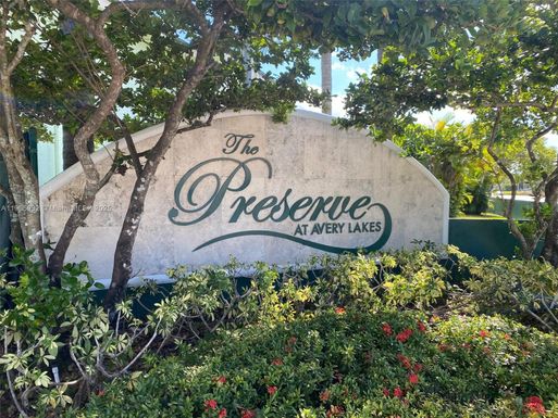 4090 N Pine Island Rd # 313, Sunrise FL 33351