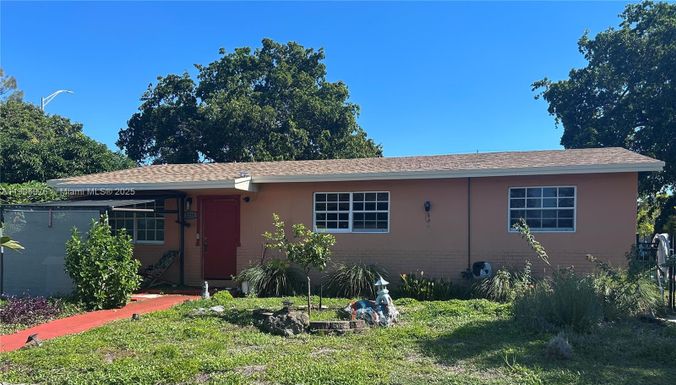 2251 NW 180th Ter, Miami Gardens FL 33056