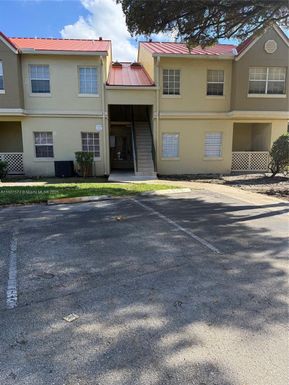 18308 NW 68th Ave # F, Hialeah FL 33015