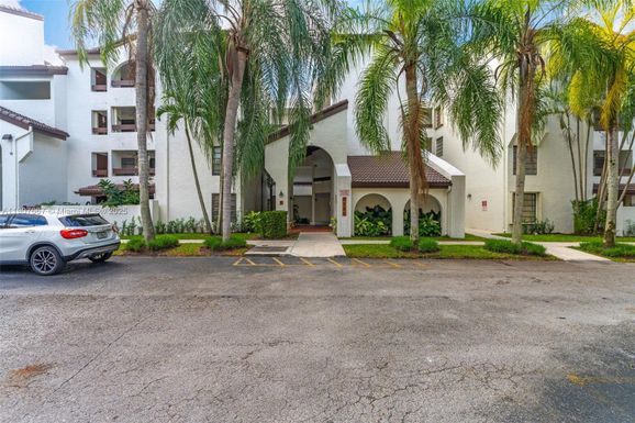9135 SW 125th Ave # 107P, Miami FL 33186