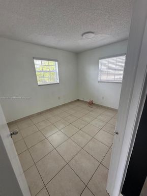 431 E 28th St # 3, Hialeah FL 33013