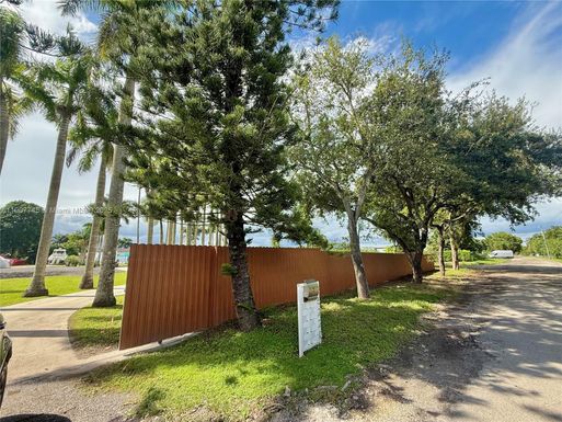 35220 SW 213th Ave, Homestead FL 33034