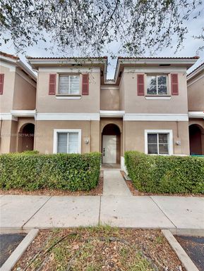 4412 Woodland Cir # 4412, Tamarac FL 33319