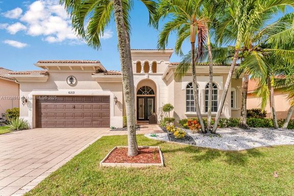 6313 Paradise Cv, West Palm Beach FL 33411