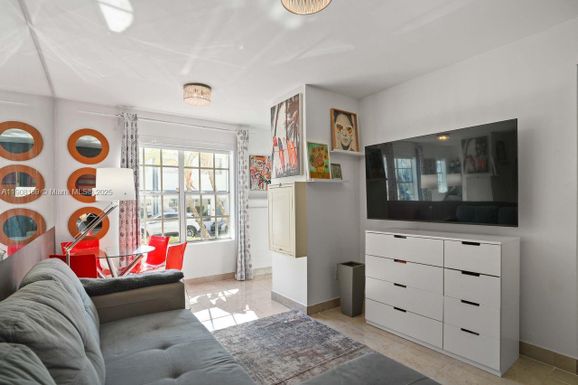 605 Euclid Ave # 105, Miami Beach FL 33139