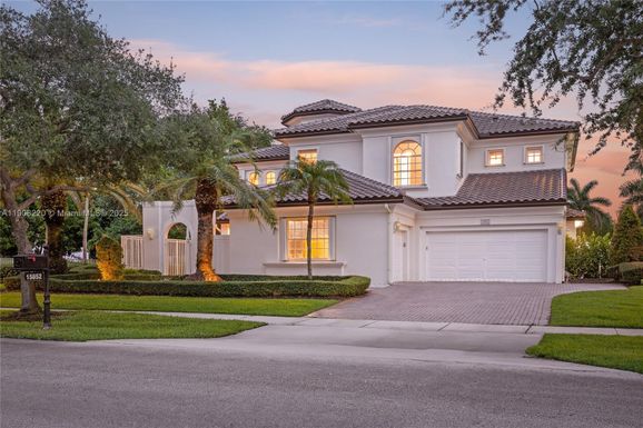 15852 SW 15th St, Davie FL 33326