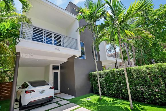 3053 Gifford Ln # 3053, Miami FL 33133