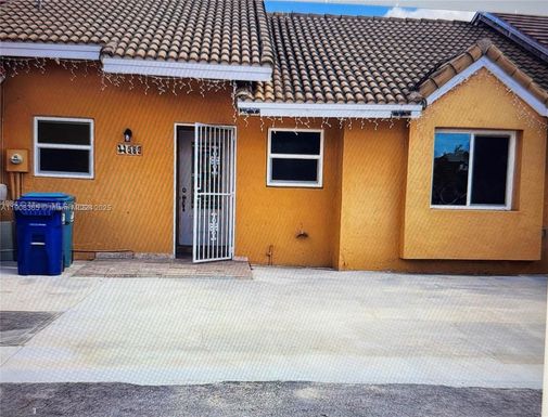 11583 NW 4th Way, Sweetwater FL 33172