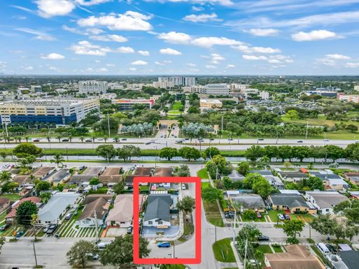 11152 SW 7th St, Sweetwater FL 33174