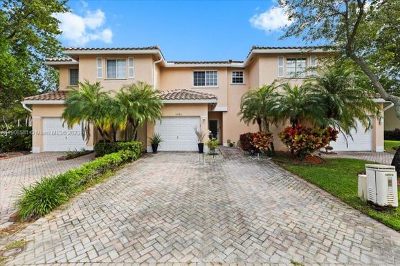 4086 NW 92nd Ave, Sunrise FL 33351