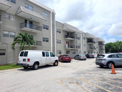 5100 SW 41st St # 101, Pembroke Park FL 33023