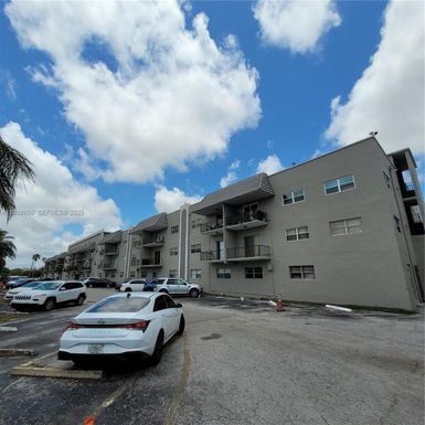 5100 SW 41st St # 106, Pembroke Park FL 33023