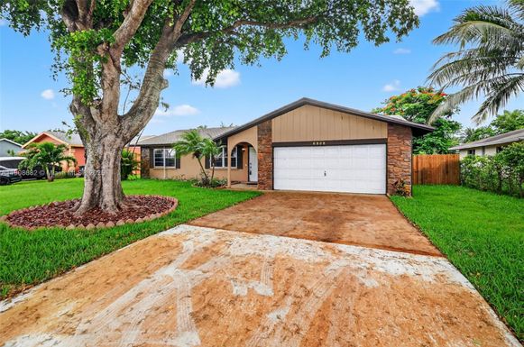 6858 S Congress Ave, Lake Worth FL 33462