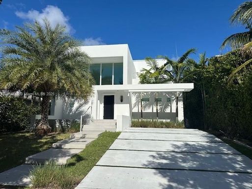 1325 Bay Dr, Miami Beach FL 33141