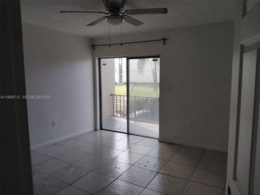 5100 SW 41st St # 221, Pembroke Park FL 33023