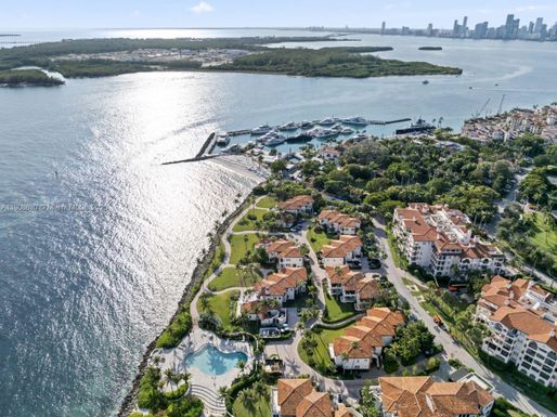 19217 Fisher Island Dr # 19217, Miami Beach FL 33109
