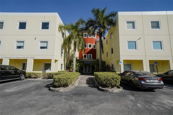 12595 SW 137th Ave # 303, Miami FL 33186