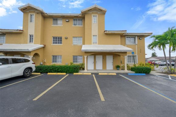 3378 W 80th St # 102, Hialeah FL 33018
