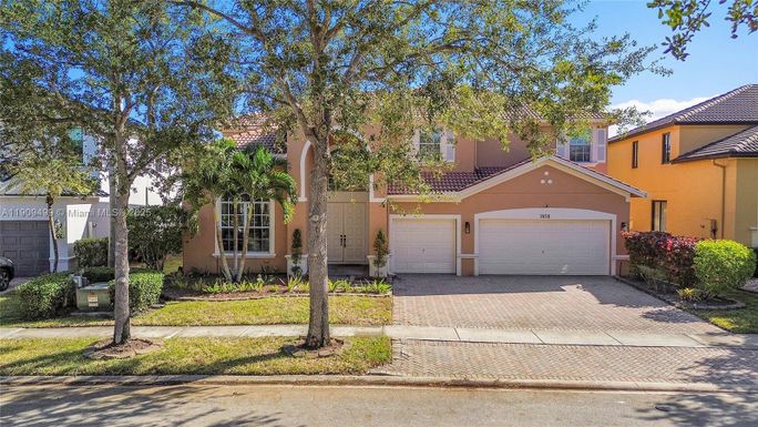 3858 W Hibiscus St, Weston FL 33332