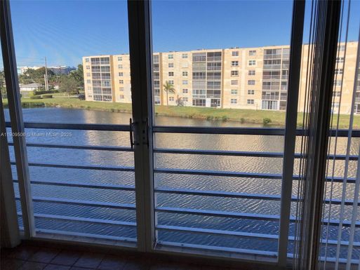 301 SE 3rd St # 408, Dania Beach FL 33004