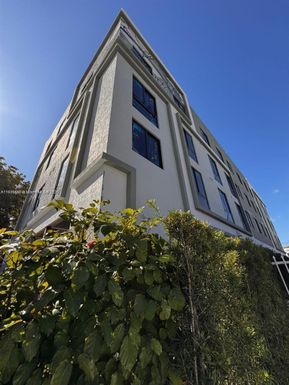 3422 NW 5th Ave # 206, Miami FL 33127