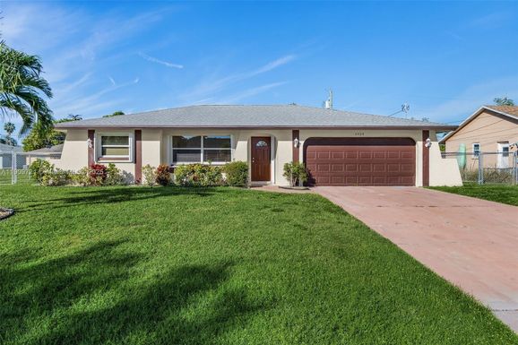 4404 SW 7th Ave, Cape Coral FL 33914