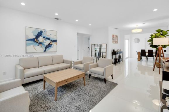 8550 N Miami Ave, El Portal FL 33150