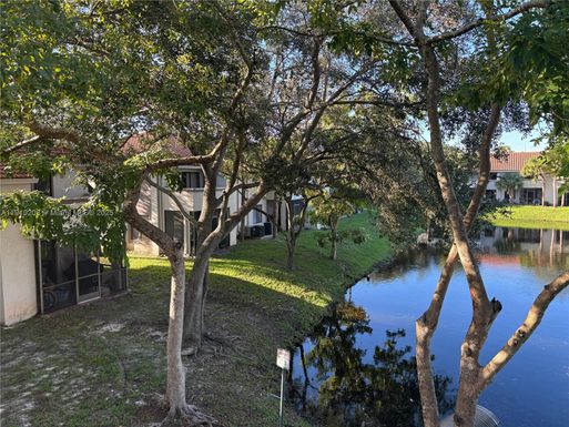 3258 Coral Lake Ln # 3258, Coral Springs FL 33065