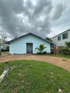 475 NE 21st Ave, Deerfield Beach FL 33441