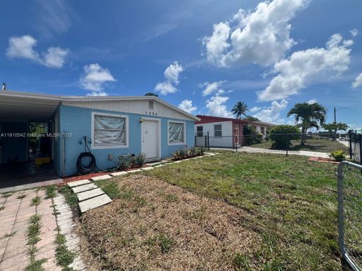 1296 W 36th St, Riviera Beach FL 33404