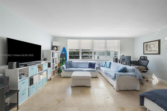 100 Lincoln Rd # 624, Miami Beach FL 33139