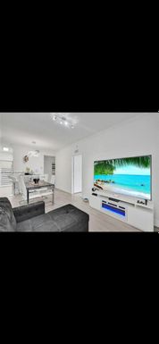 3374 W 80th St # 101, Hialeah FL 33018