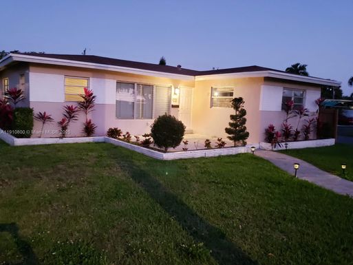 1031 N 16th Ct, Hollywood FL 33020