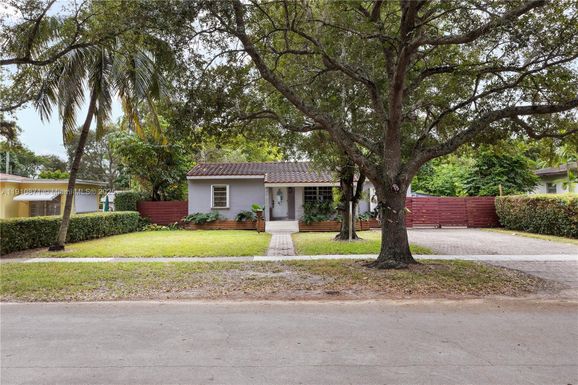 1220 Oriole Ave, Miami Springs FL 33166