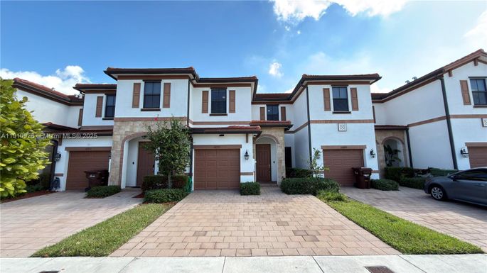 10337 W 34th Ln # 10337, Hialeah FL 33018