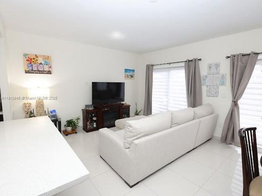 13721 SW 259th Ln, Homestead FL 33032