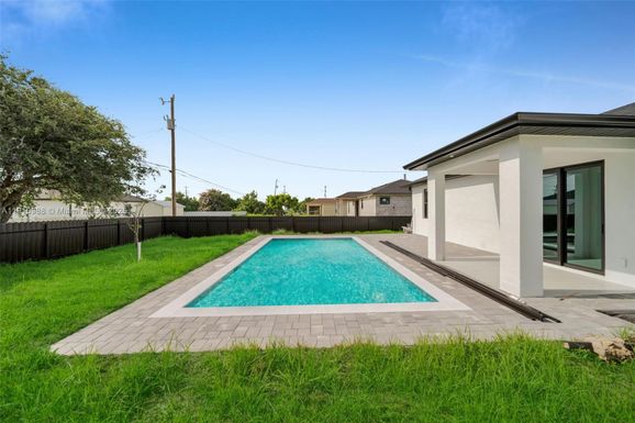 2310 NE 24th Ave, Cape Coral FL 33909